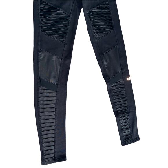 EUC ALO YOGA $158 Black Moto Leggings Women Faux Leather Details Size XS - Picture 8 of 11